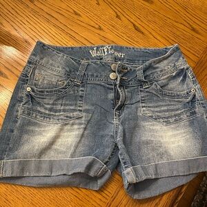 Wallflower Women's Faded Blue Jean Shorts
